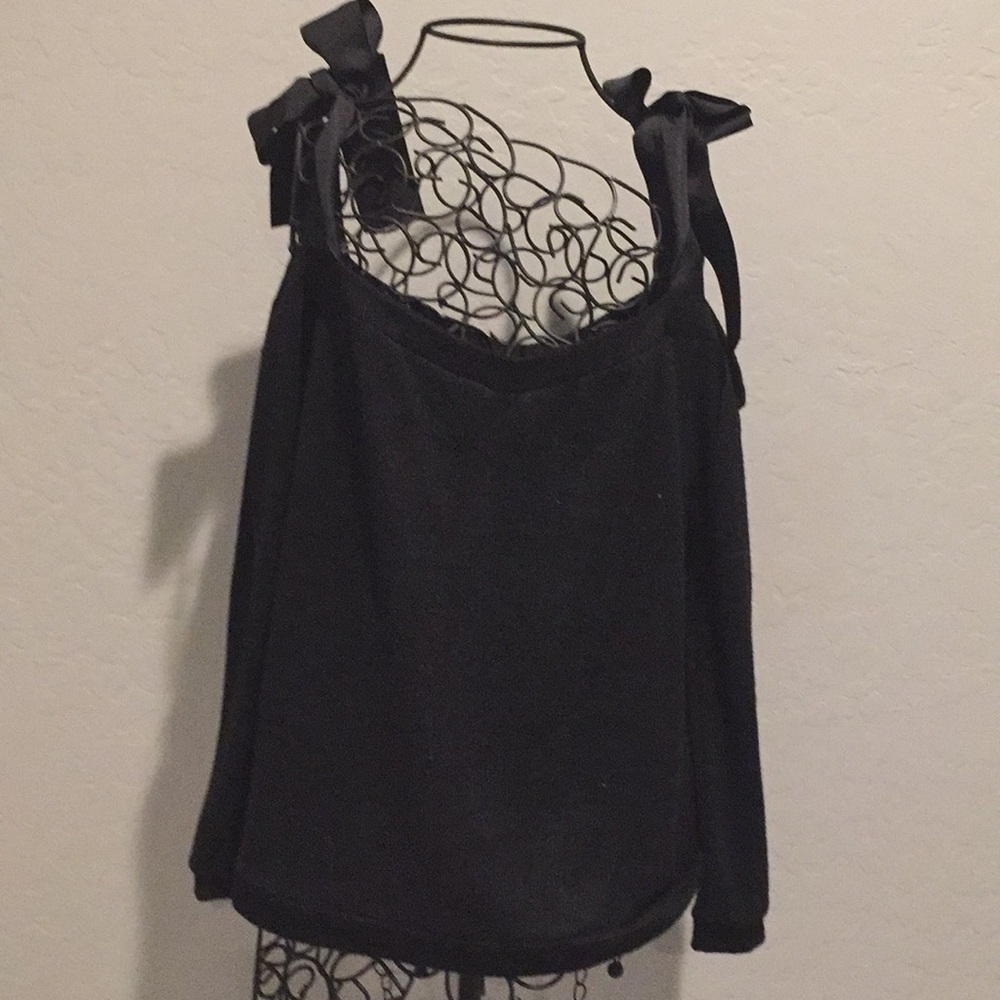 Women’s sweater black size large bow straps new